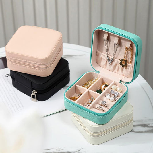 Minimalist Portable Jewelry Box