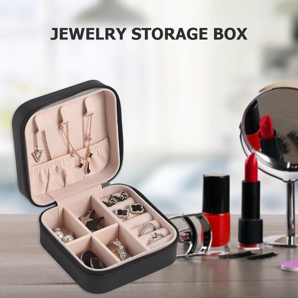 Minimalist Portable Jewelry Box